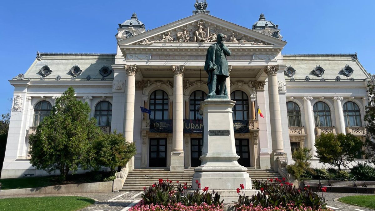 Intrare gratuită la premiera spectacolului „Tarte pentru somnambuli” la Teatrul Național „Vasile Alecsandri” din Iași