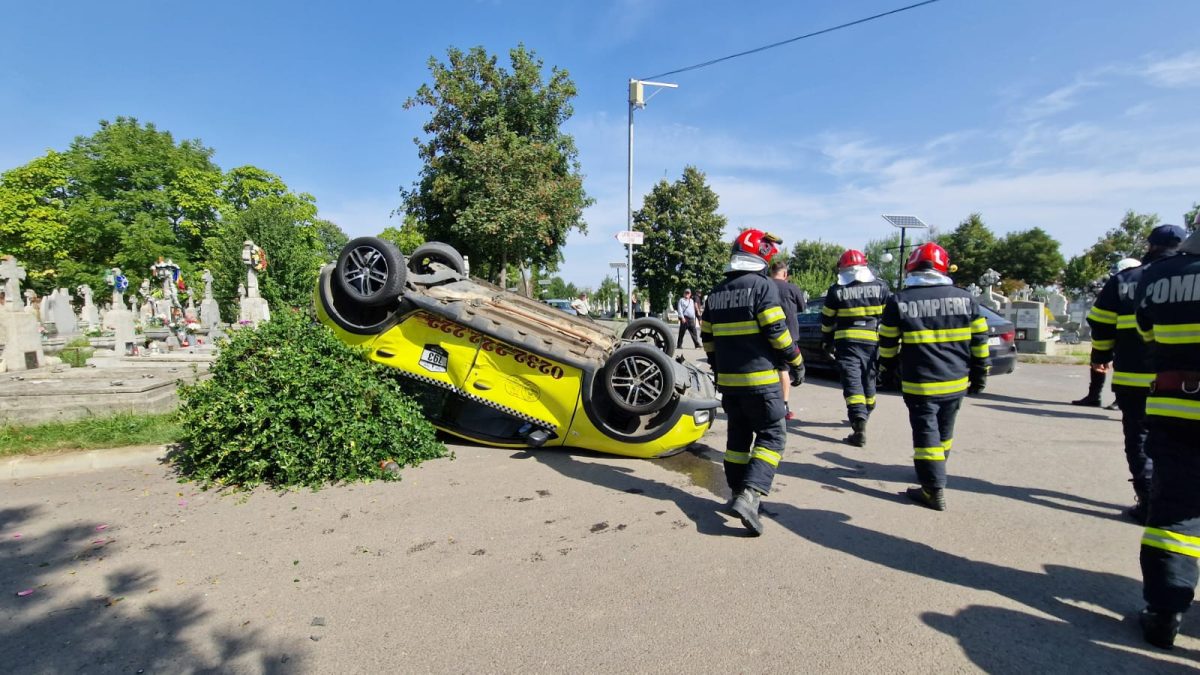 Accident rutier pe strada Moara de Vânt! Un autoturism s-a răsturnat – UPDATE