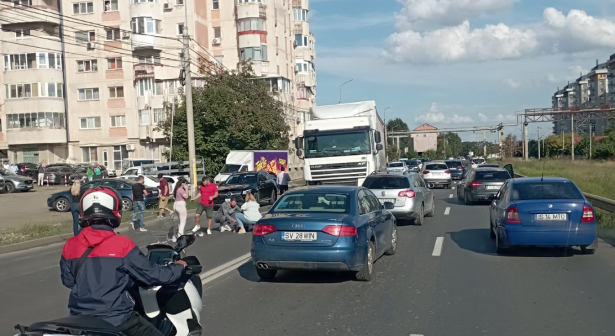 Accident rutier în municipiul Iași! Pieton acroșat de un autocamion în Canta