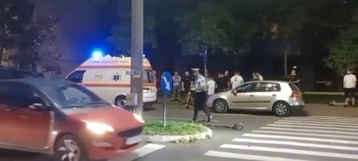 Accident rutier în municipiul Iași! Un tânăr aflat pe o trotinetă a fost acroșat de un autoturism în trafic