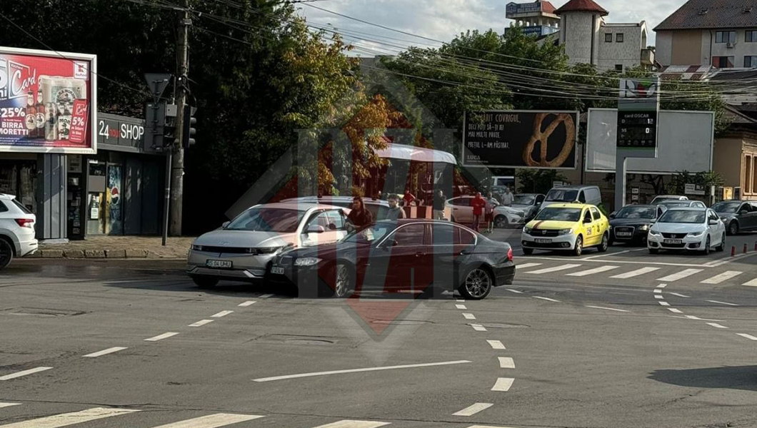 Accident rutier în Bucșinescu. Un BMW a intrat în coliziune cu un Hyundai