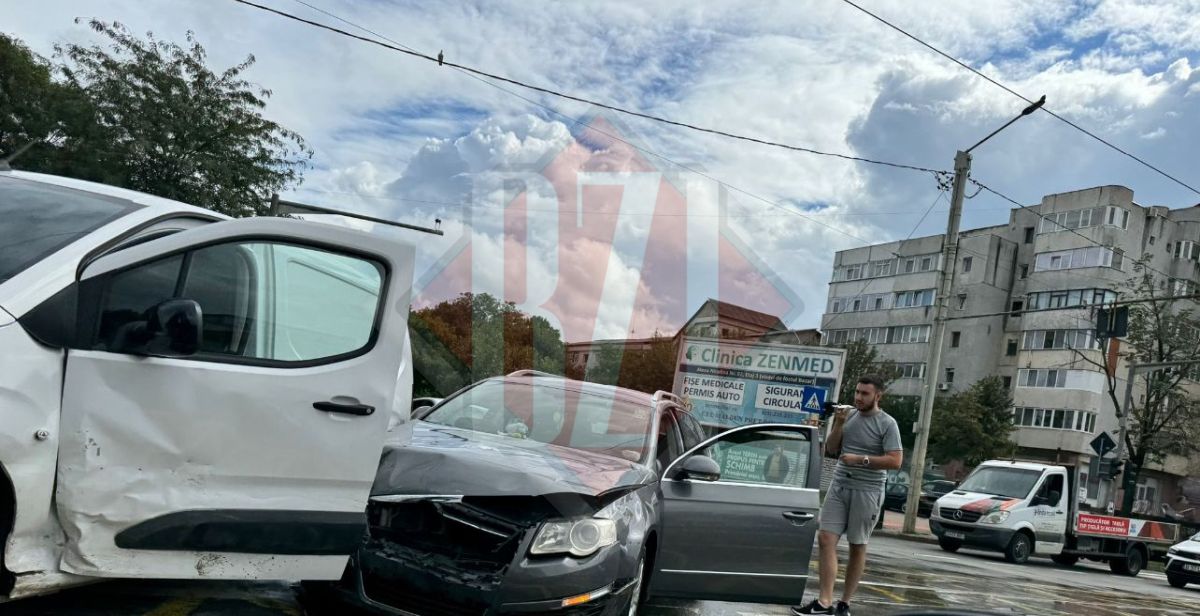 Accident rutier în CUG. Două autoturisme au intrat în coliziune