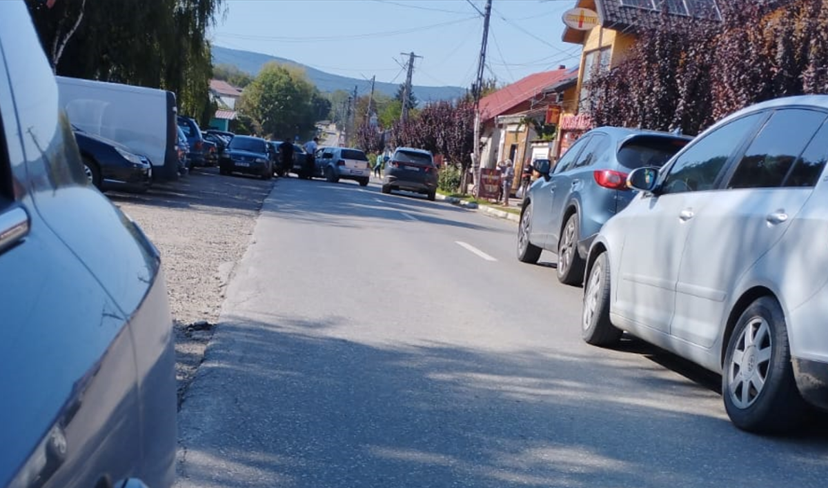 Accident rutier în Răducăneni. Coliziune între două autoturisme