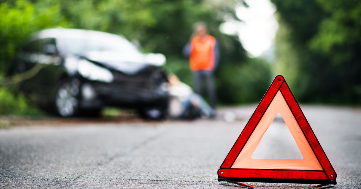 Anchetă în România! O întreagă rețea, ajutată de doi polițiști, simulau accidente auto ca să încaseze bani de la asigurări