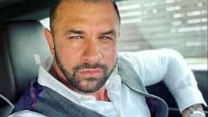Alex Bodi, mesaj controversat! Cui i se adesează: ”A scăpat yachtul pentru o plută”
