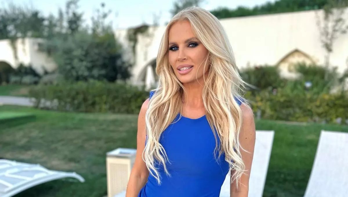 Andreea Bănică s-a mutat cu familia în casă nouă. Cum arată locuința care are o curte imensă