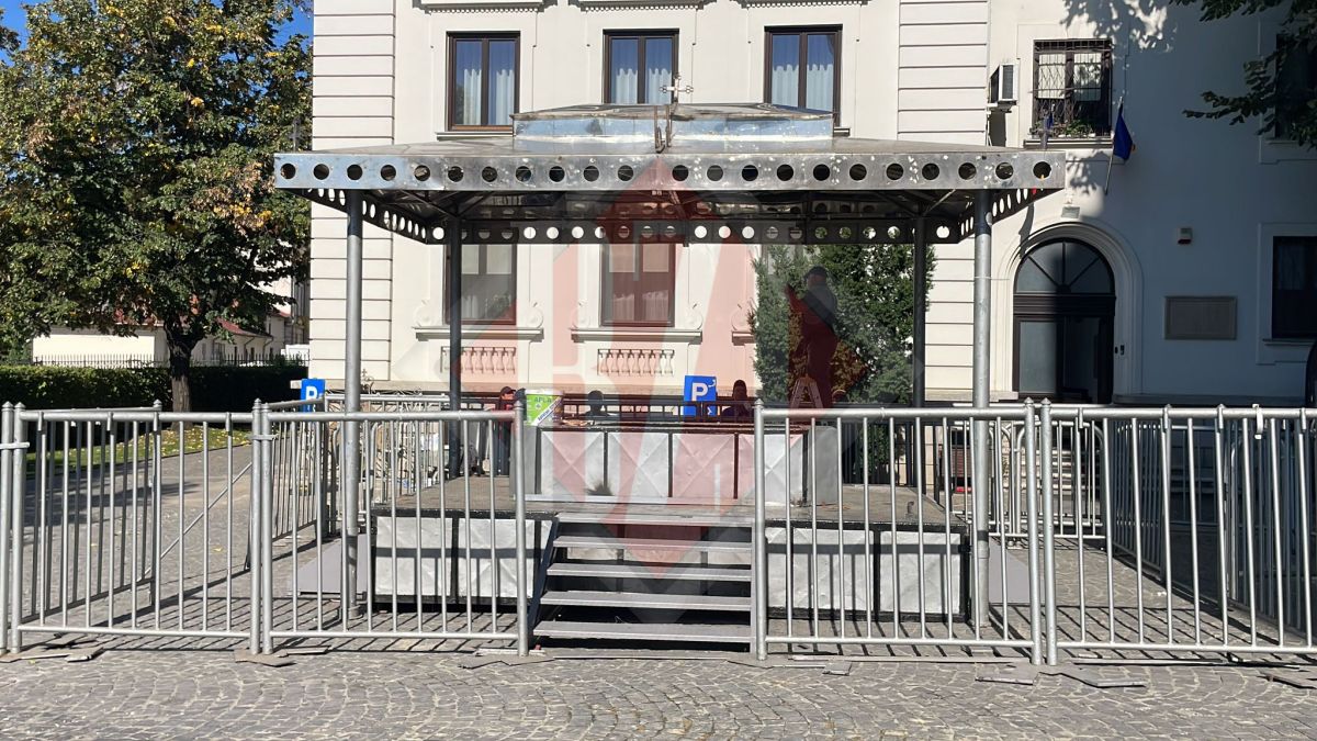 Au început pregătirile pentru hramul Sfintei Cuvioase Parascheva la Iași. Mii de pelerini vor veni să se închine