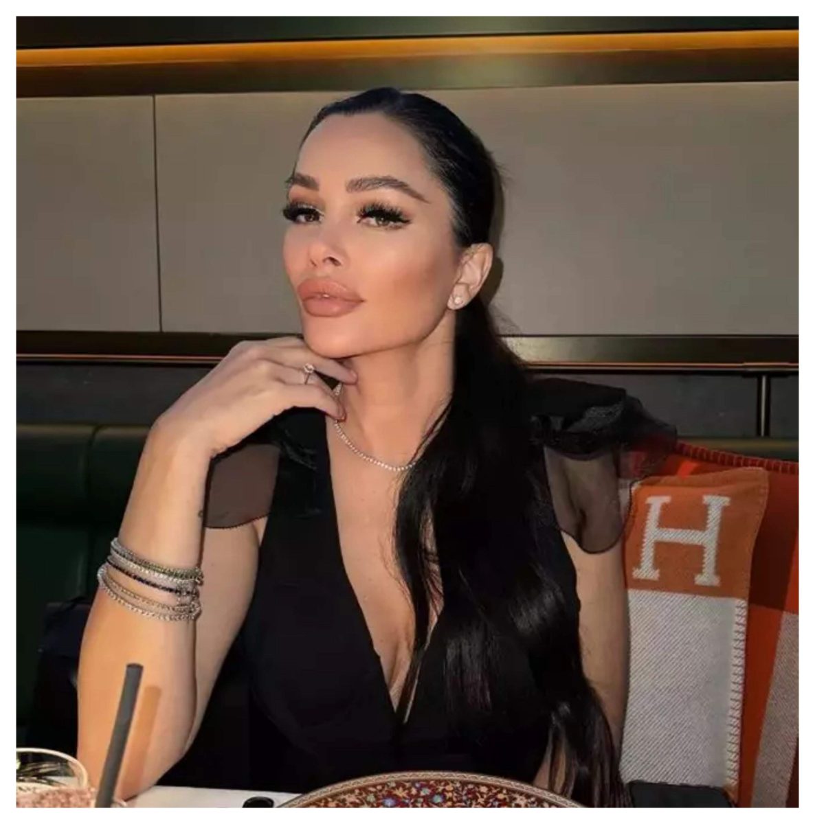 Ce bijuterii a primit Brigitte Pastramă de la Ilie Năstase? Mărul discordiei: 22.000 €! Avem extrasul