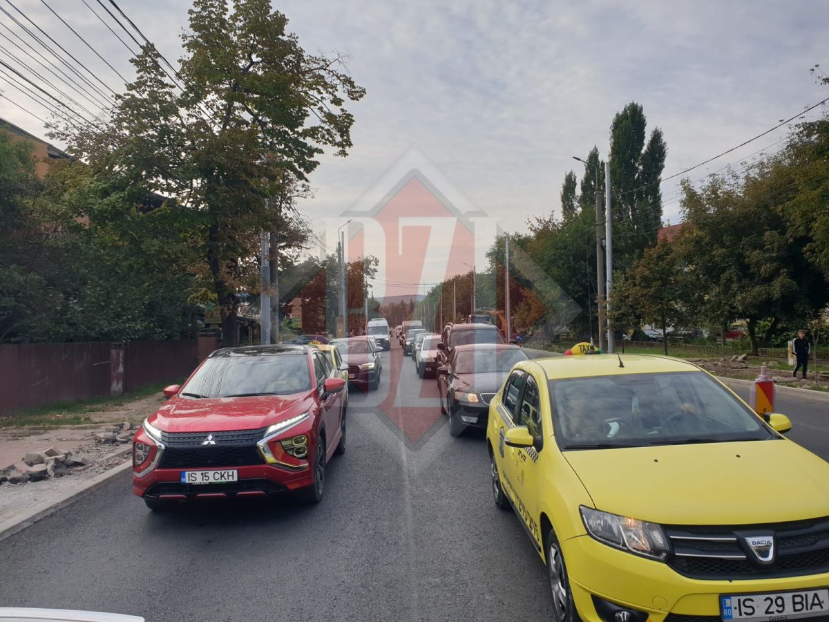Iaşul este blocat. Şoferii circulă bară la bară în mai multe zone din municipiu