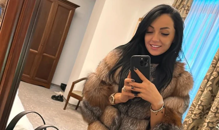 Imagini dureroase! Denisa, una dintre tinerele ucise în Constanța, a fost condusă astăzi pe ultimul drum