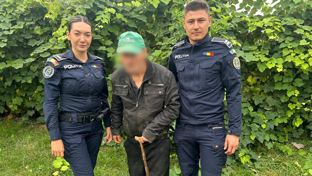 O întâmplare cu final fericit! Un bărbat de 71 ani a fost găsit de echipajele de poliție din Iași