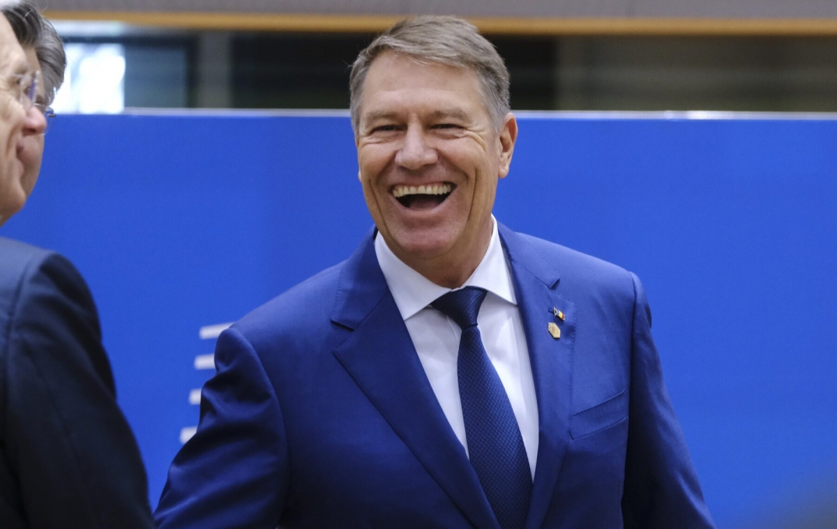 Klaus Iohannis a avut o primă reacție cu privire la „legea PNL” care îi permite să candideze la alegerile parlamentare