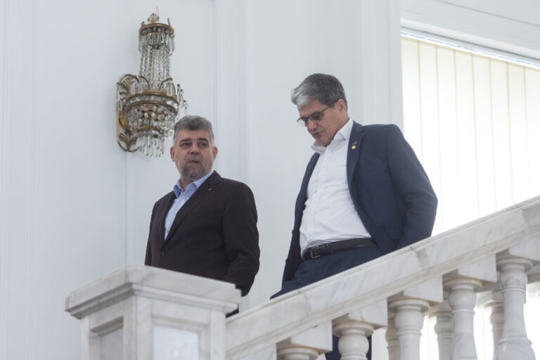 Guvernul covrigarului Ciolacu se spală pe mâini de responsabilitatea de a reduce deficitul, după ce l-a dublat printr-o OUG dată noaptea ca hoții