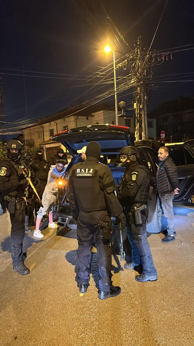 Mobilizare masivă în Pantelimon: locuitorii se tem să iasă din case, iar sute de polițiști patrulează în zonă. Spitalul a primit o amendă de 3.000 de lei