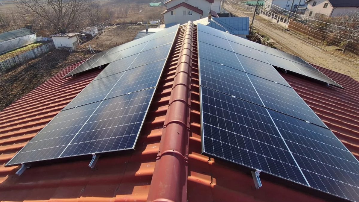 Ce trebuie să știe ieșenii care vor să se înscrie în Programul Casa Verde Fotovoltaice, 2024? Finanțarea este de 30.000 de lei/beneficiar