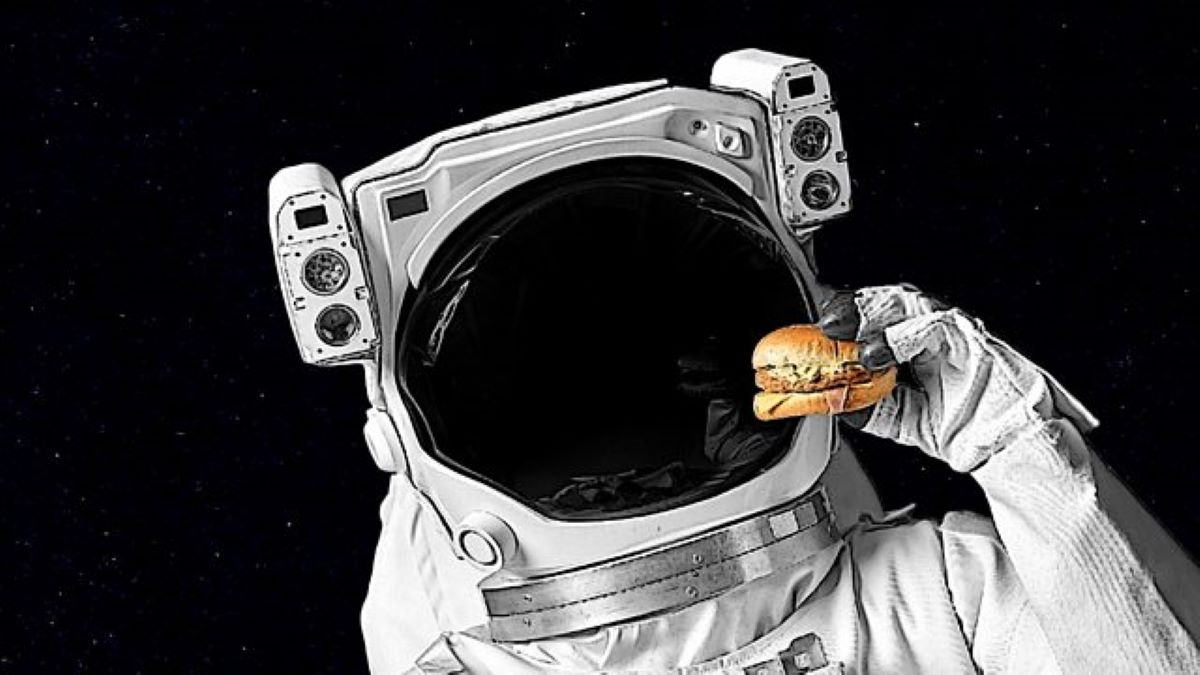 Ce mănâncă un astronaut, cum se spală și cum doarme în Spațiu