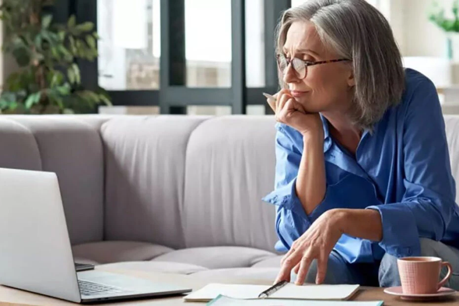 Persoanele care muncesc după pensionare vor fi sancționate! Iată noua lege care se aplică celor care încasează atât pensie, cât și salariu