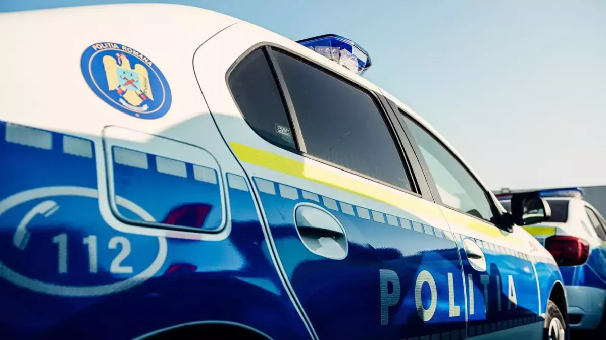 Un tânăr care circula cu motocicleta în Suceava a fost sancționat cu o amendă de 6.620 de lei, după ce polițiștii au făcut mai multe descoperiri