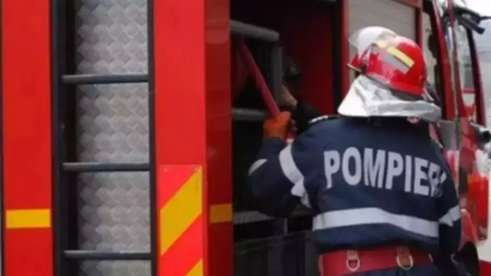 Incendiu la adăpostul de noapte din Baia Mare: Pompierii au intervenit cu două autospeciale