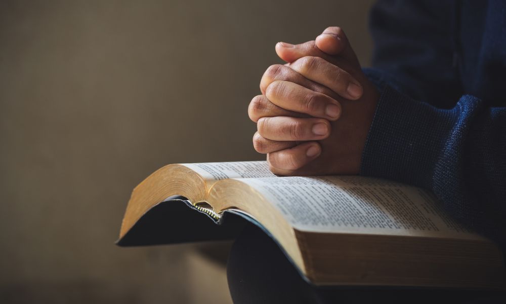 Când să citești Psalmul 48? Cel mai important psalm pentru a-ți oferi sprijin în momentele de nesiguranță sau teamă