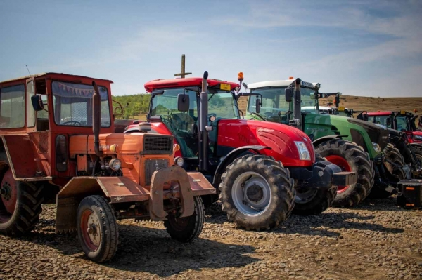Un nou program „Rabla pentru tractoare” este lansat de ministrul Mediului. Statul ar putea deconta până la 80% din valoarea utilajului pentru tinerii fermieri