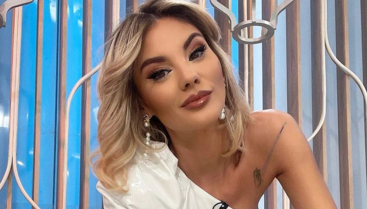 Ramona Olaru, război cu o firmă de mobilă. Ce e dispusă să facă vedeta
