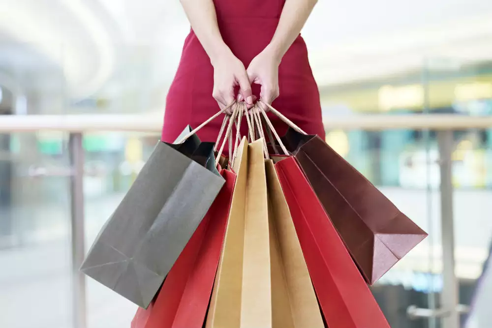 Românii se duc tot mai des în mall-uri, chiar dacă suntem afectați de una dintre cele mai mari inflații din Europa