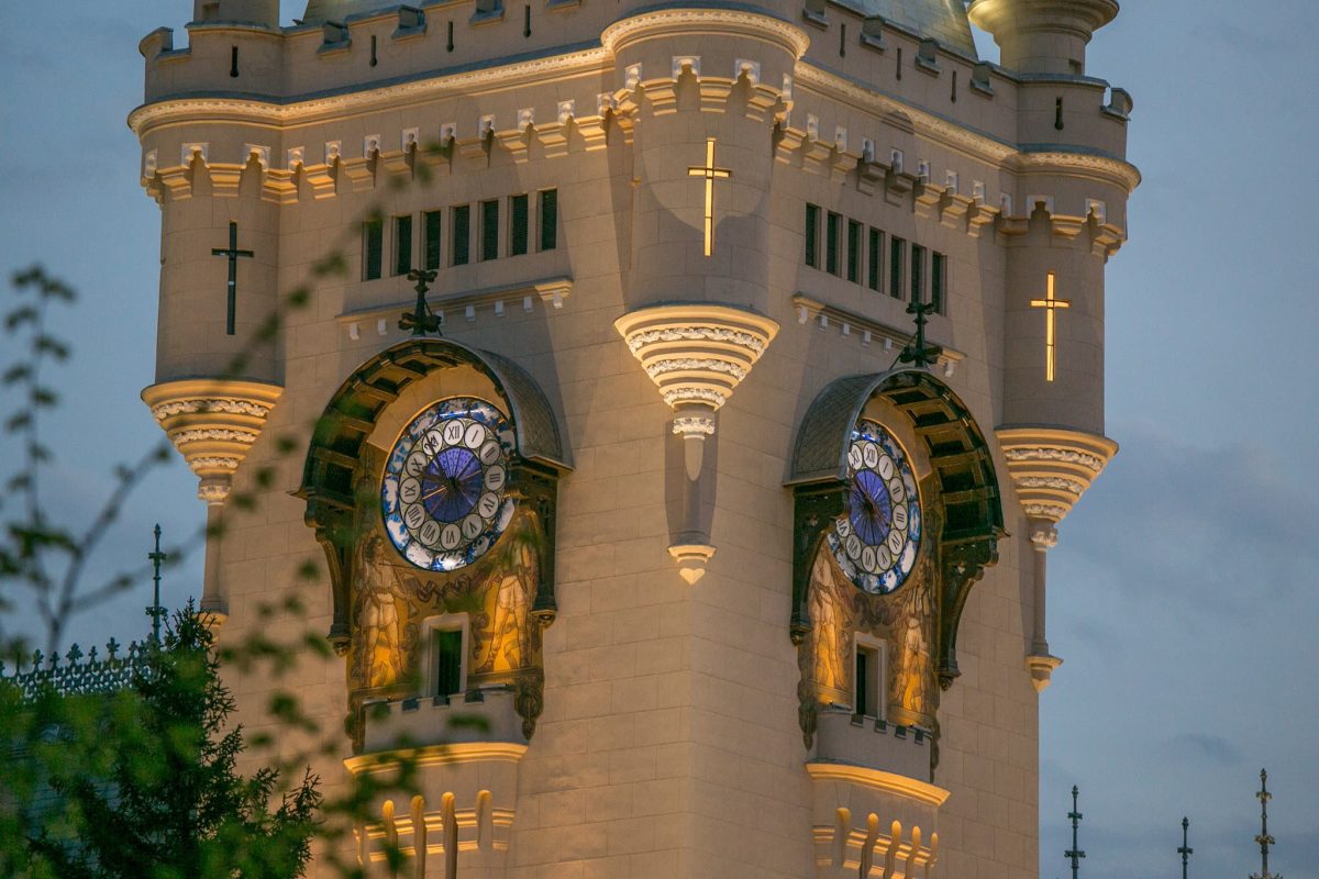 Mai multe vizite în Turnul Palatului Culturii din Iași!