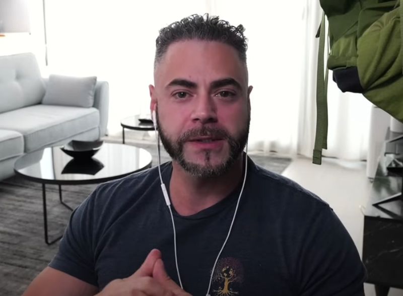 Un vlogger american a fost uluit când a văzut Bucureștiul: „Sunt uluit ce frumos e, părți ale orașului arată ca o operă de artă”