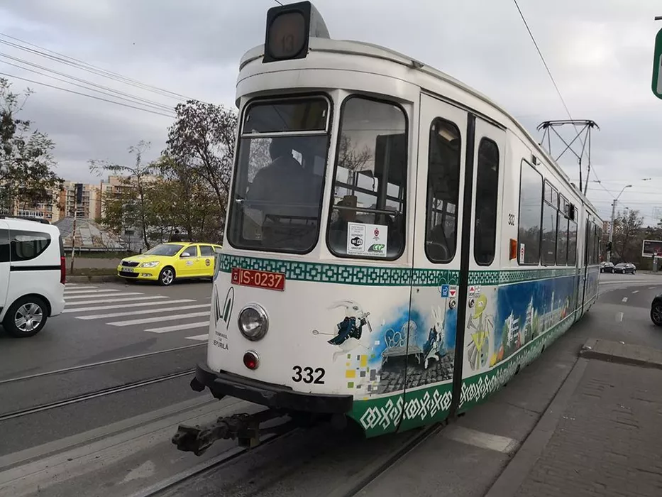 Campania „Donează un Tramvai de Cărți” revine și anul acesta!