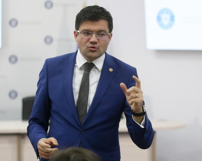 Prima ilegalitate făcută de Costel Alexe în noul Consiliu Județean! Vrea să voteze vicepreședinții de CJ pe ușa din dos