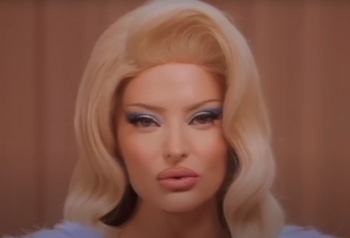 Delia, schimbare drastică de imagine! „Zici că ești păpușa Barbie!”