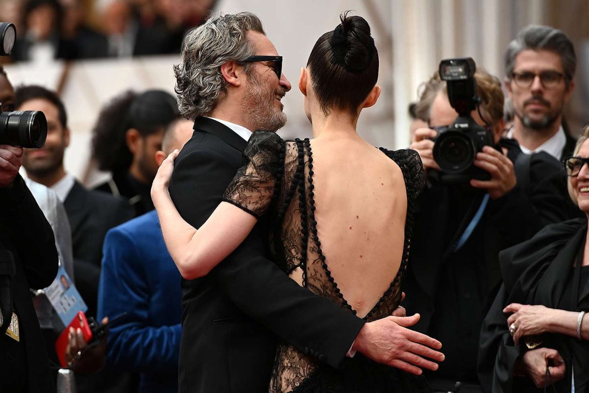 Bat clopotele de nuntă la Hollywood. Starul din „Joker” a confirmat zvonurile