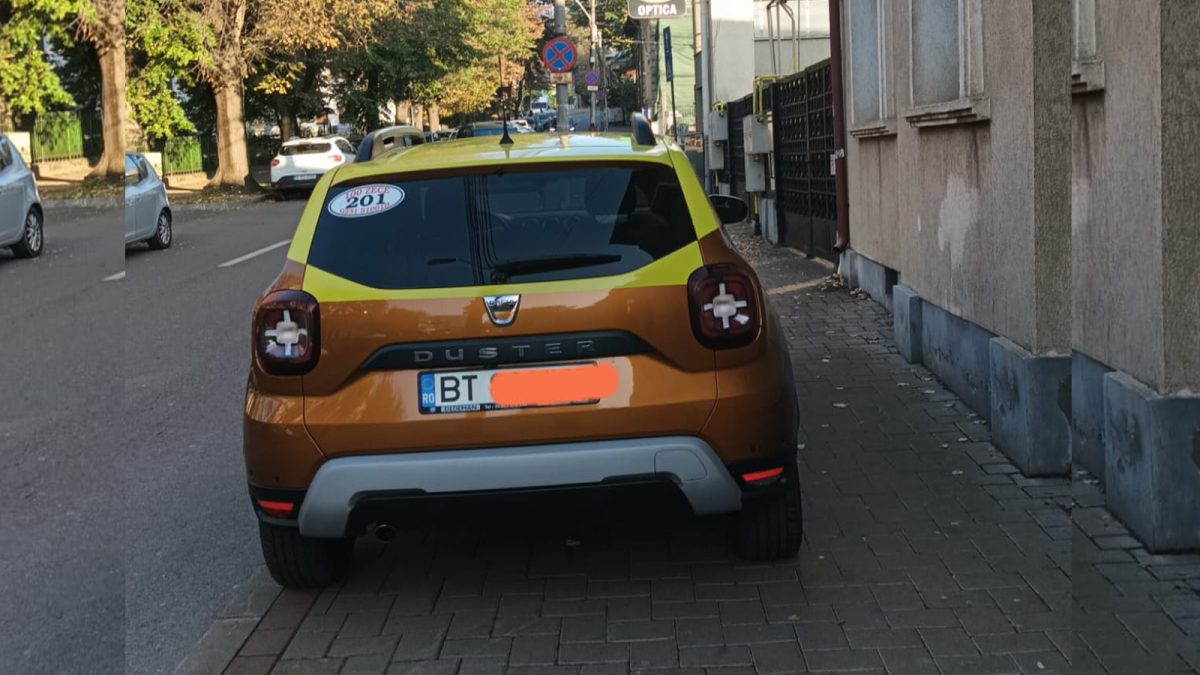 Mai mulți șoferi din alte județe au fost amendați după ce și-au parcat mașinile neregulamentar, în municipiul Iași