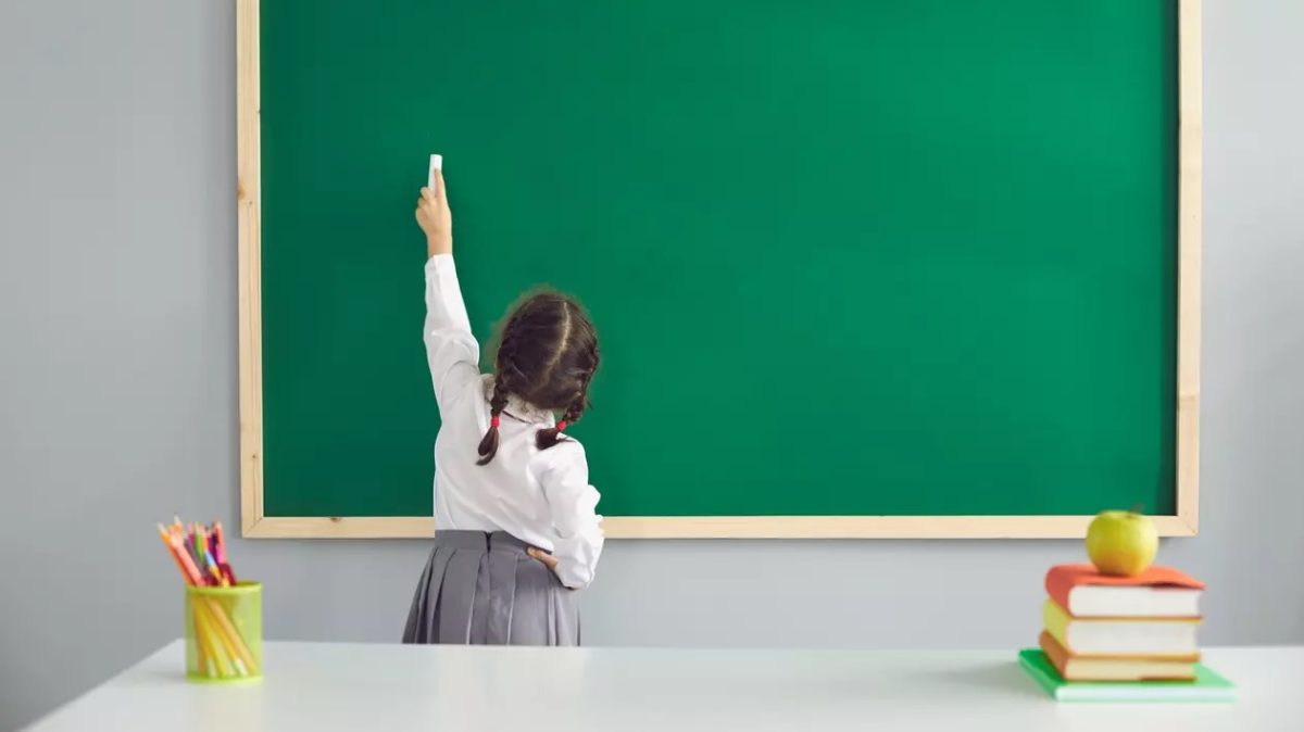 „Decât” sau „de cât”? Când și cum le folosim corect?
