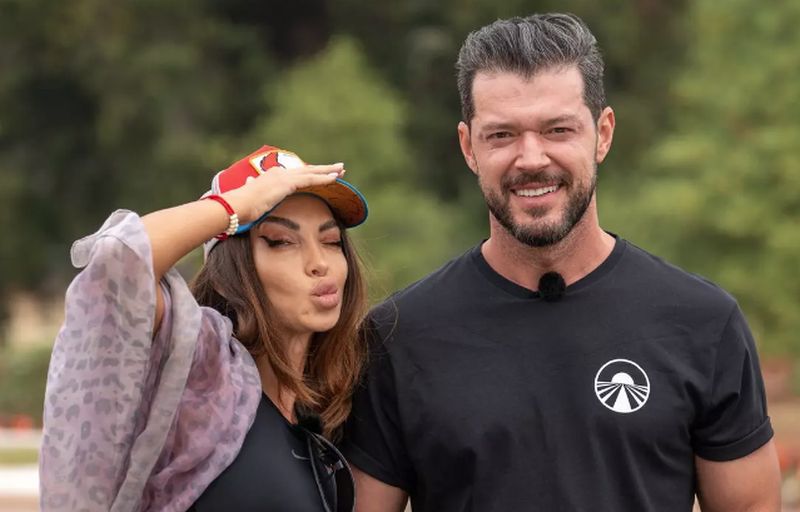 Victor Slav a dat din casă! De câte ori mănâncă concurenții de la Asia Express