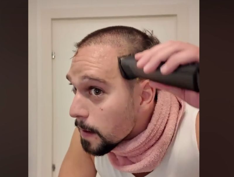 Vlad Gherman a trebuit să se tundă zero! De ce ajunge pe mâna medicilor