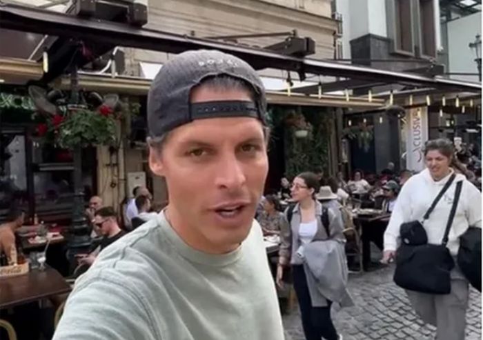 Cum a comentat un influencer strain ce a văzut în România: „Toate preparatele culinare sunt sub 10 dolari”