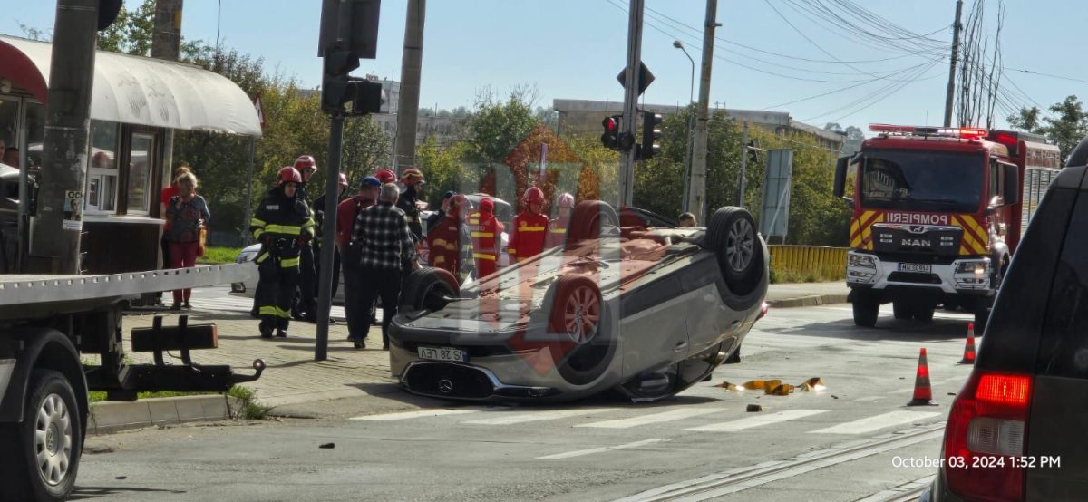 Accident rutier în Iași! O persoană a fost rănită după ce un autoturism s-a răsturnat pe strada Vasile Lupu