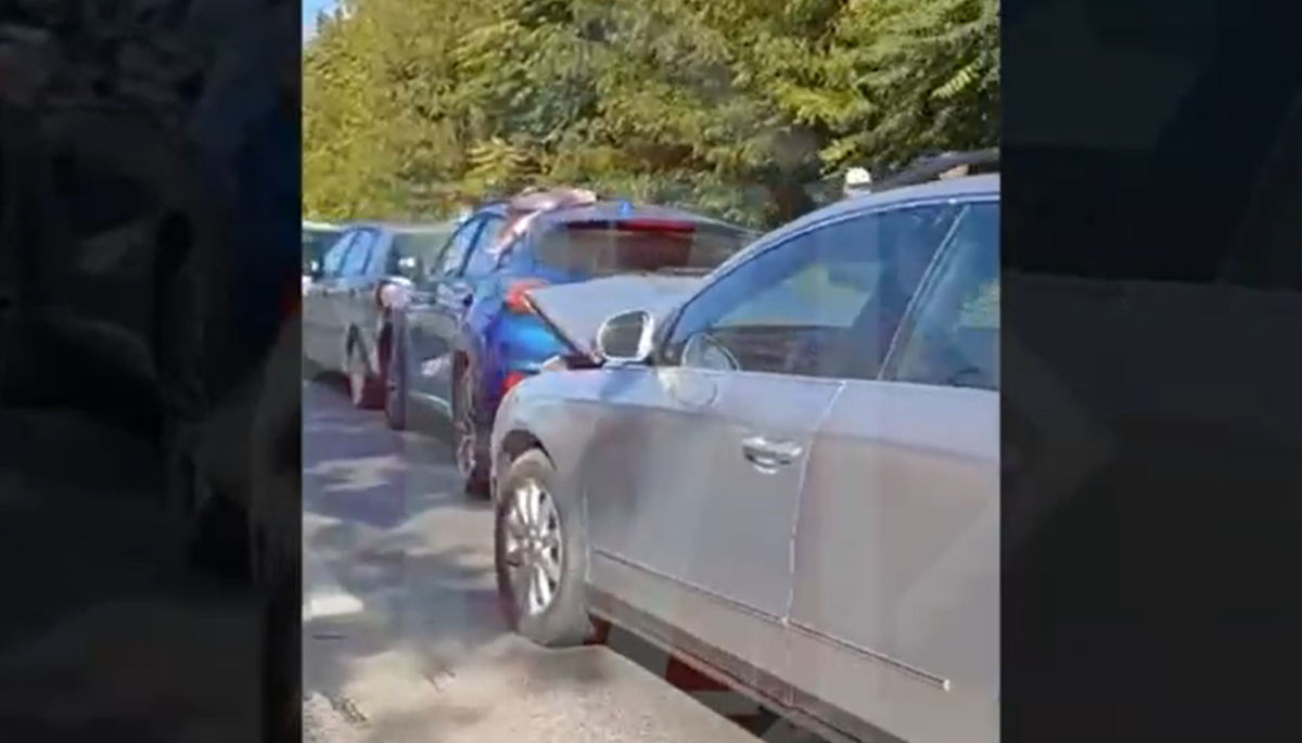Accident rutier la Iași. Carambol cu trei mașini pe șoseaua spre Voinești