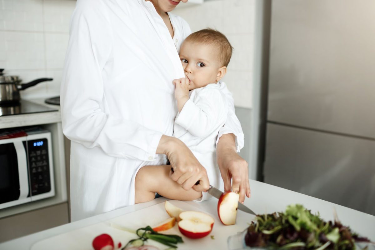 Ce alimente sunt interzise în alăptare? Cele mai frecvente mituri despre acest proces