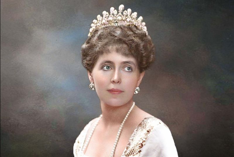 Cine au fost amanții Reginei României: Regina Maria s-a iubit cu ofițeri, miliardari și a avut copii din flori!