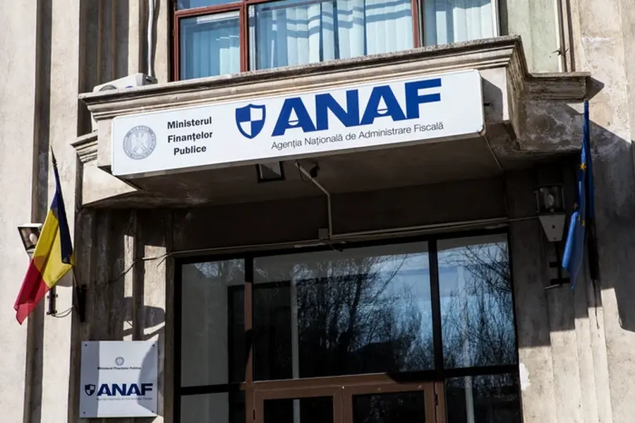 Lovitură pentru milioane de români care au bani pe card! ANAF îi taxează dacă nu au făcut asta