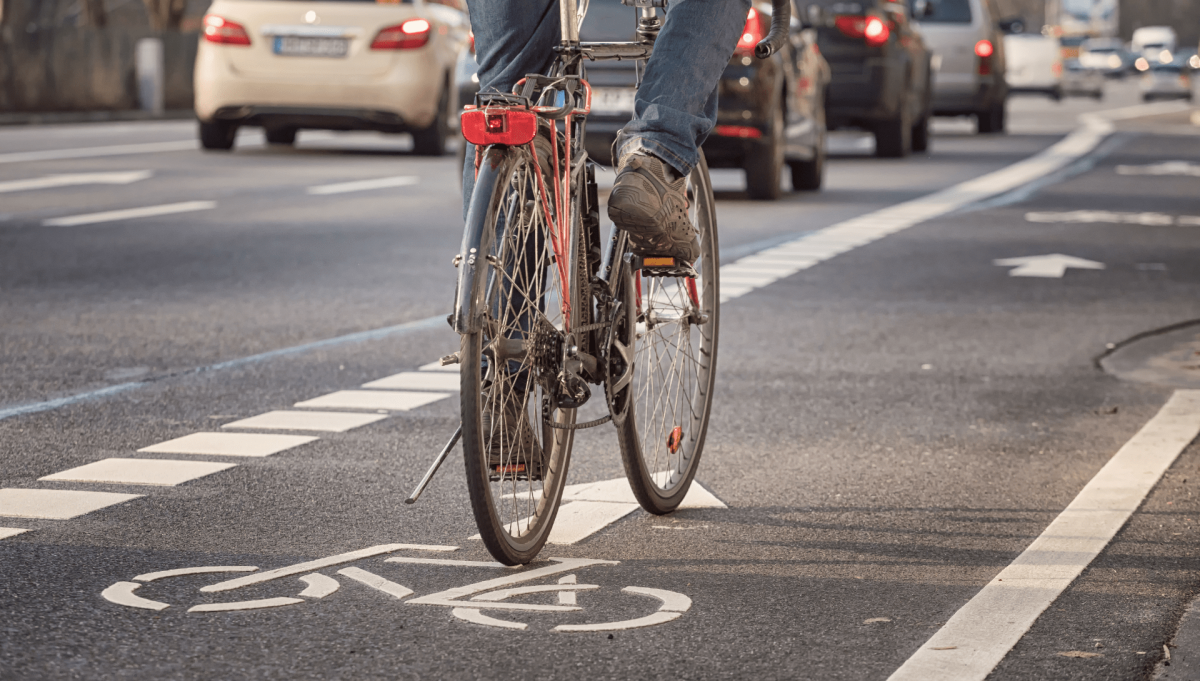 Acțiune în municipiul Iași. Bicicliști și trotinetiști, amendați de polițiștii ieșeni