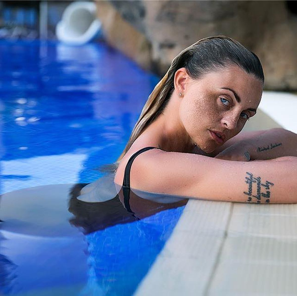 Carla plănuiește să meargă în cât mai multe vacanțe și să nu lase niciun ban copiilor! De ce a luat această decizie