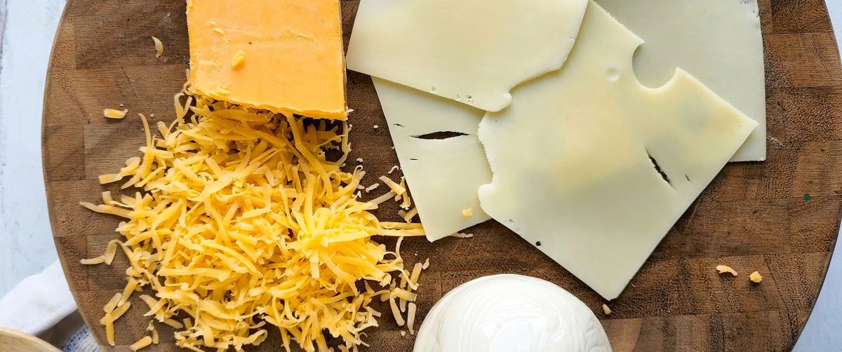 Câte calorii are cașcavalul? Cum poți să-l adaugi în dieta ta de slăbit