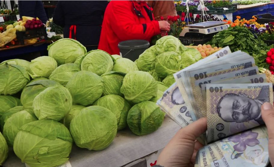 E perioada în care se pună varza la murat: Cât a ajuns să coste un kilogram de varză în piețe