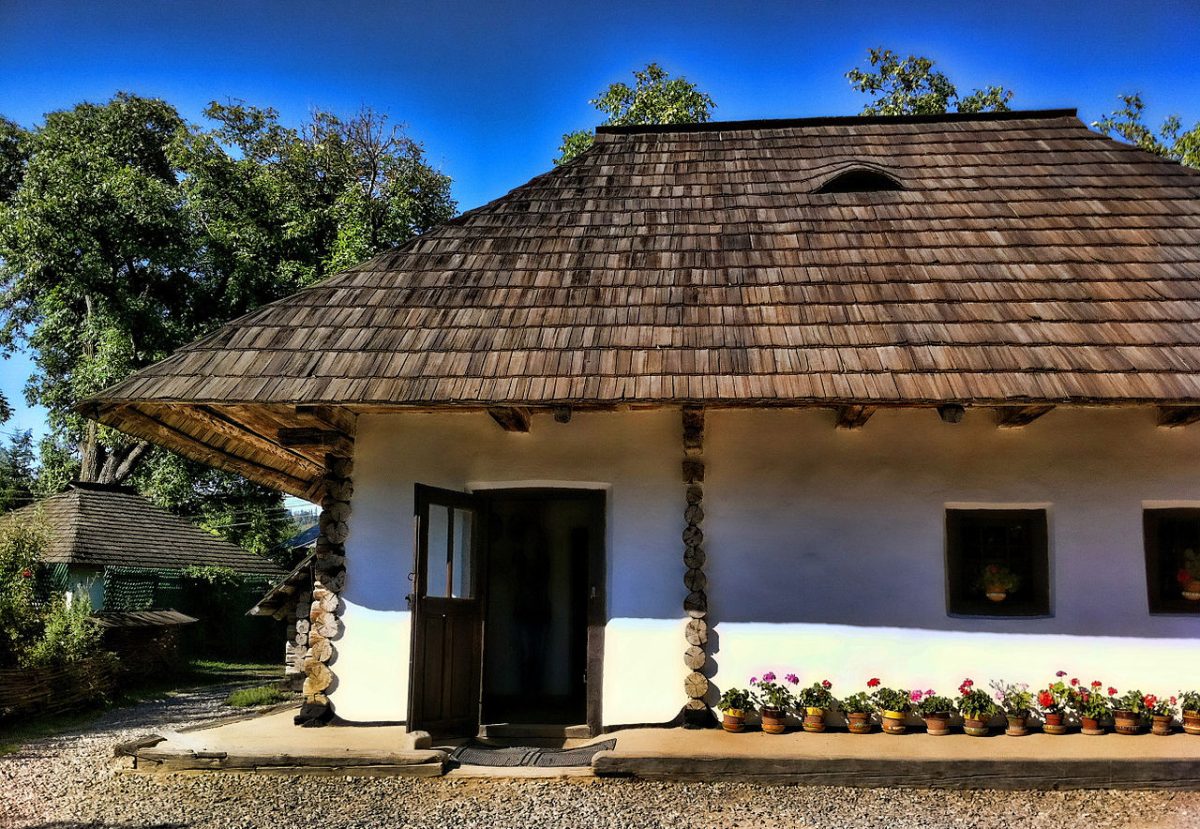 Cea mai vizitată casă veche din România! Turiștii rămân fără cuvinte când ajung aici