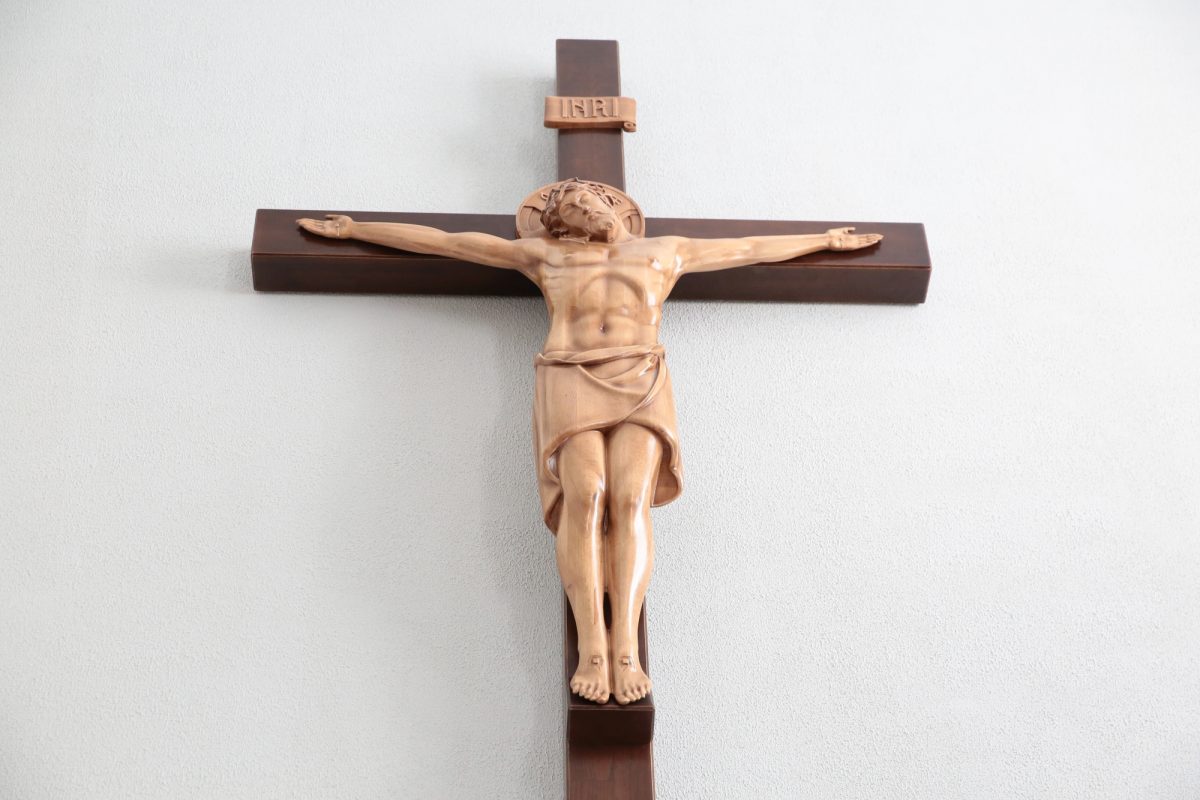Un parlamentar refuză să participe la ședința cu creștin-democrații din cauza crucifixului de pe perete