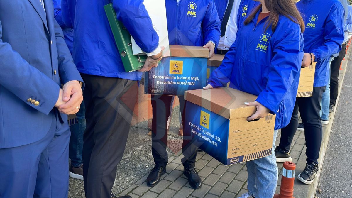 Depunerea candidaturii pentru Parlamentul României! Membrii organizației PNL Iași sunt la sediul BEJ – UPDATE